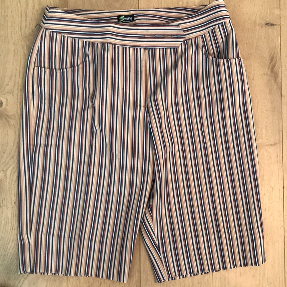 Swing golf shorts